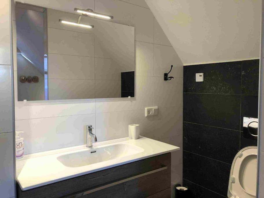 Bazien Luxe Kamer Bij Strand En Kreek Natuur En Veel Faciliteiten เวชต์คาเปลเล ภายนอก รูปภาพ